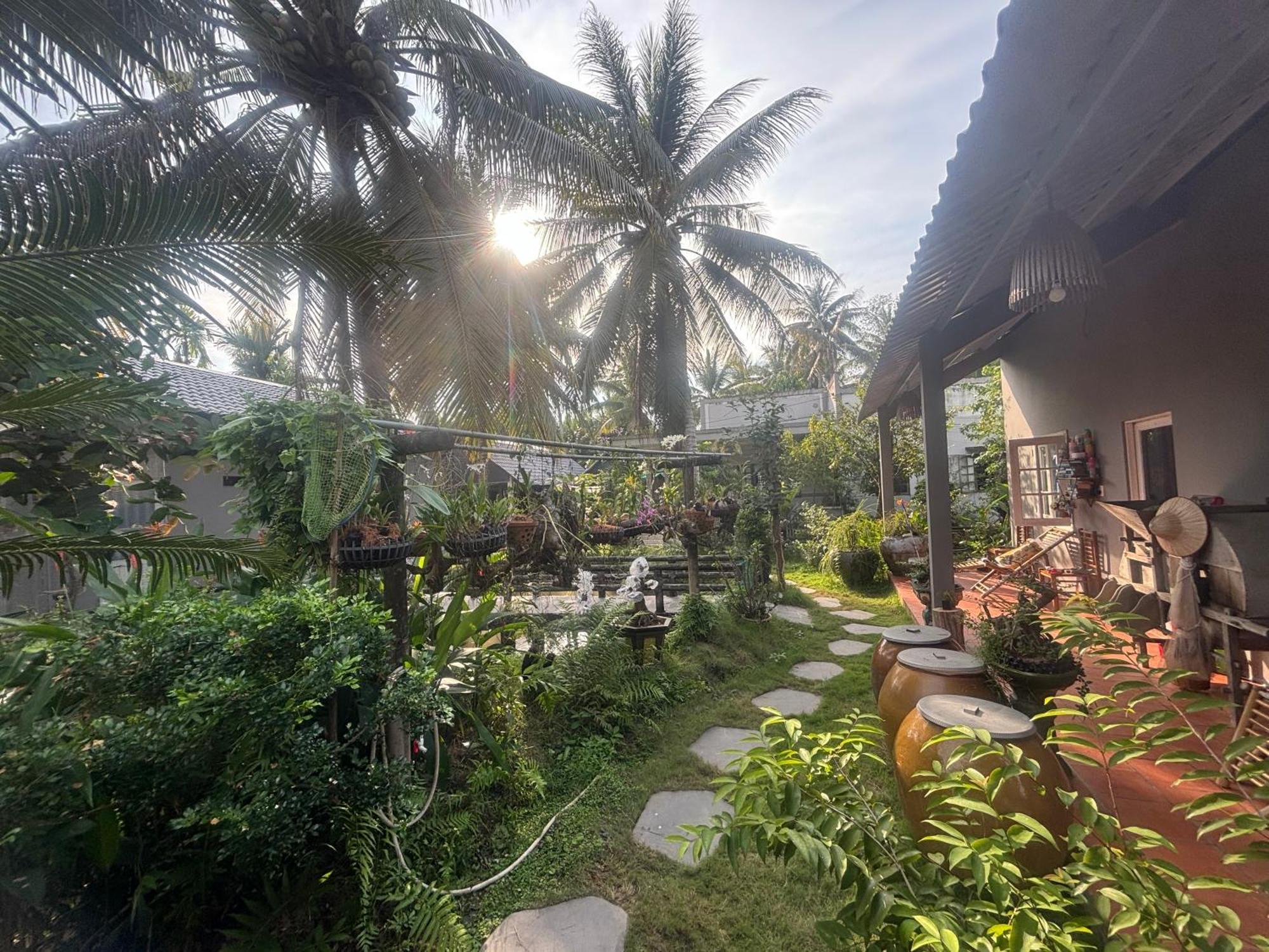 Homestay Bentre Coco Lodge Ben Tre Exterior photo